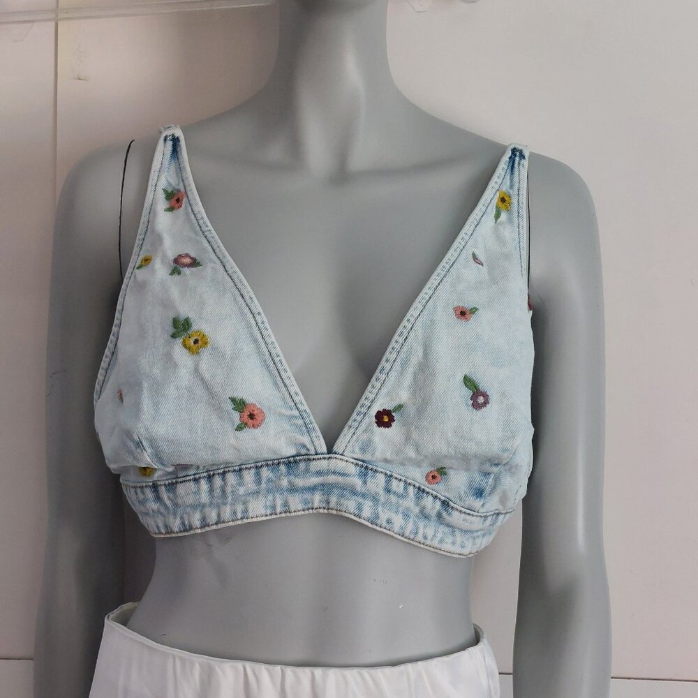 Blue Denim Halter Top Size L Floral Embroidery Light Wash Cotton Adjustable EUC